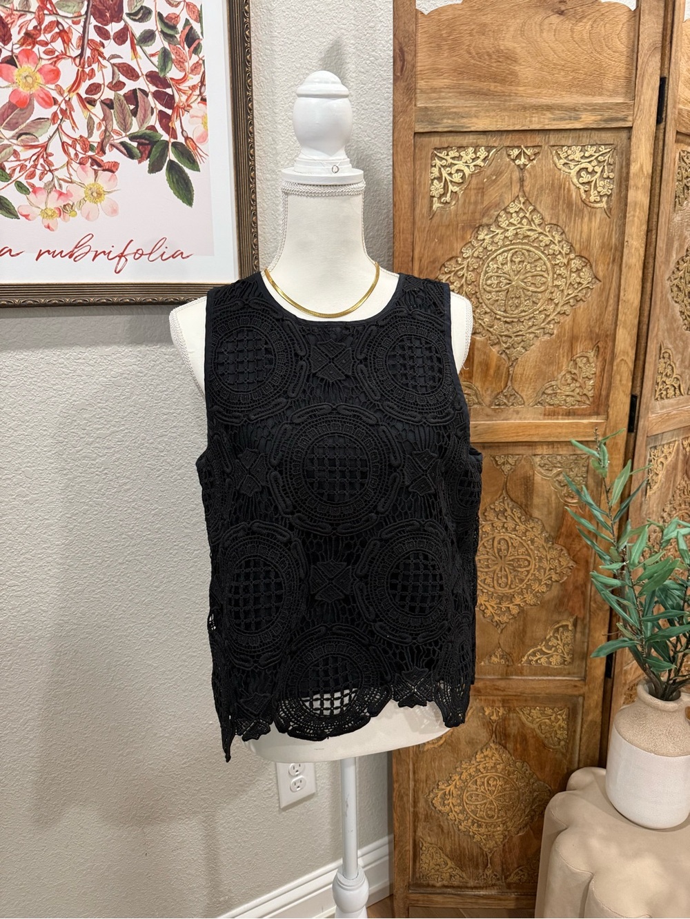 Banana Republic Black Crochet Sleeveless Tank Top 0062